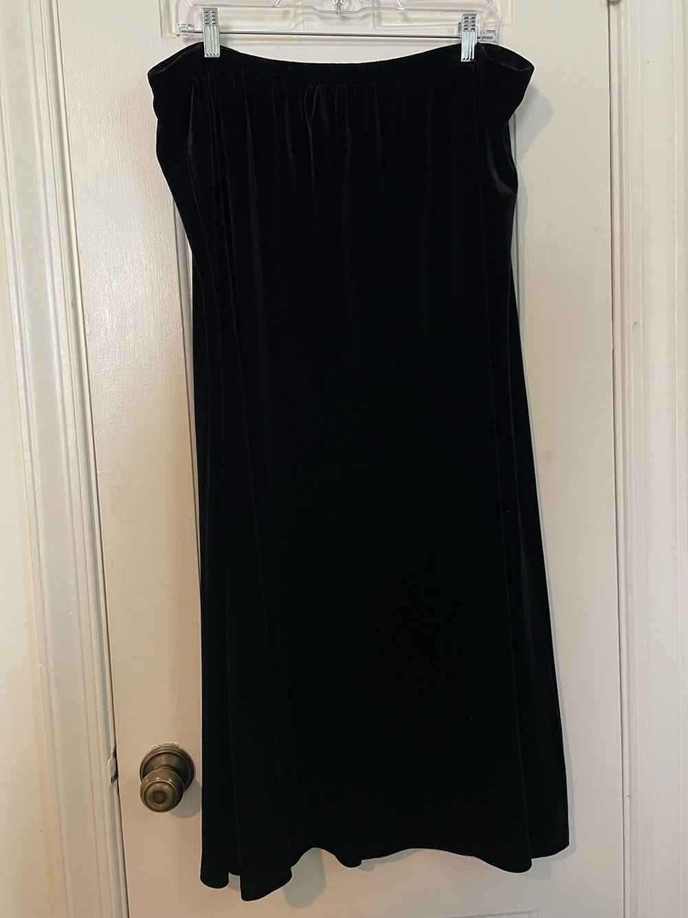 VTG 90s/Y2K Rena Rowan for Saville Black Velvet Maxi Skirt - Picture 2 of 8